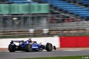 Williams not 'flat' despite 'low' expectations - Sainz
